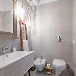Apartamento Guesthost - Madame Fully Equipped