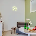Guesthost - Madame Fully Equipped Apartament Bari