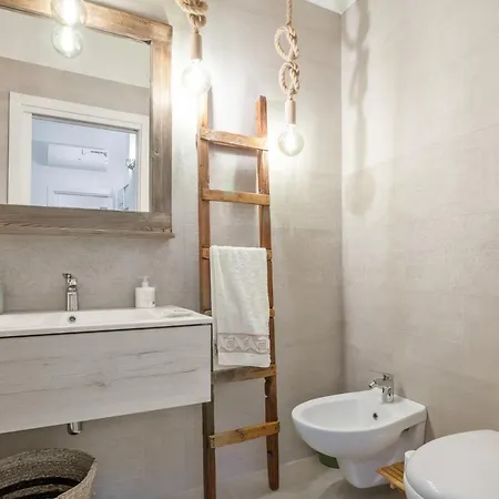 Guesthost - Madame Fully Equipped Appartement *