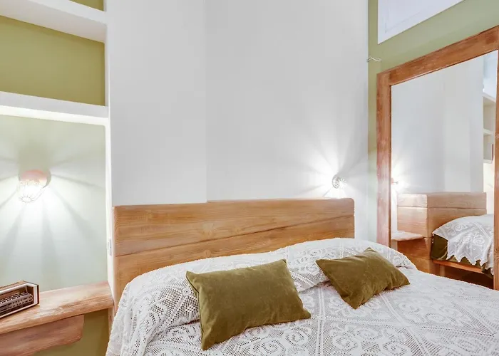 Guesthost - Madame Fully Equipped Appartement