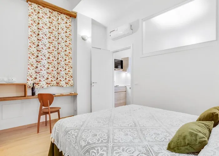 Guesthost - Madame Fully Equipped Apartamento